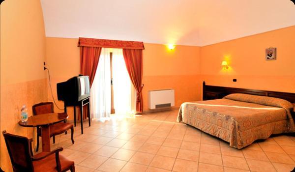 Tenuta Santa Lucia Hotel San Giovanni Rotondo Kültér fotó